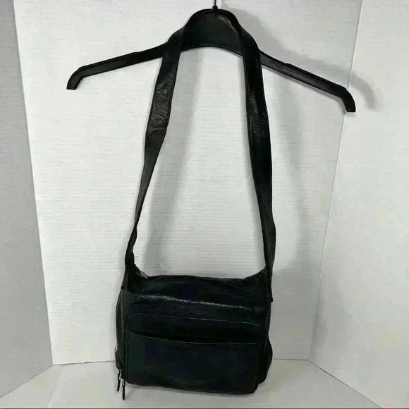 PERLINA NY GENUINE LEATHER Black Crossbody Organizer Shoulder Bag Contemprorary - Picture 2 of 13